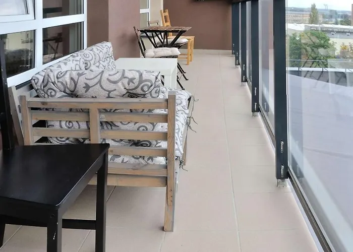 Dzuku Apartment 40